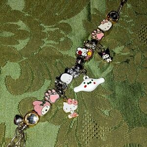 Sanrio Family Bracelet Pink